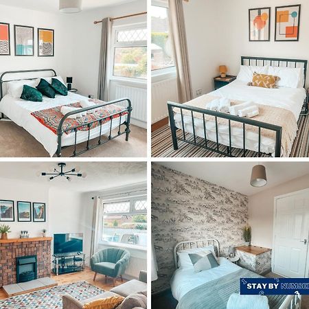 Staybynumbers - Spacious Three Bed House Royal Hillsborough Buitenkant foto