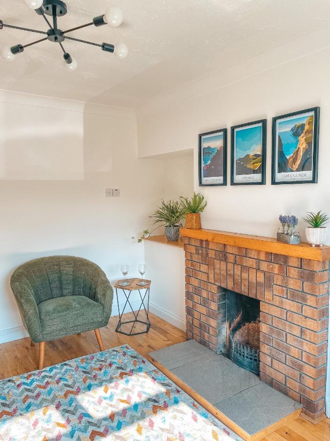 Staybynumbers - Spacious Three Bed House Royal Hillsborough Buitenkant foto